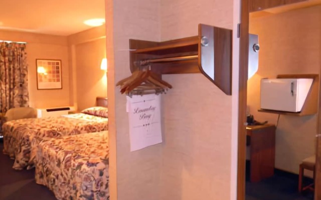 Black Horse Lodge & Suites