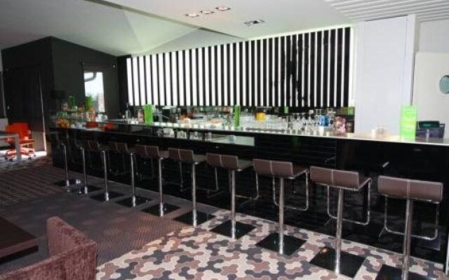 Globall Hotel