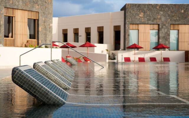 Villa Suite Near Playa el Hierro and Volcan Calderon Hondo