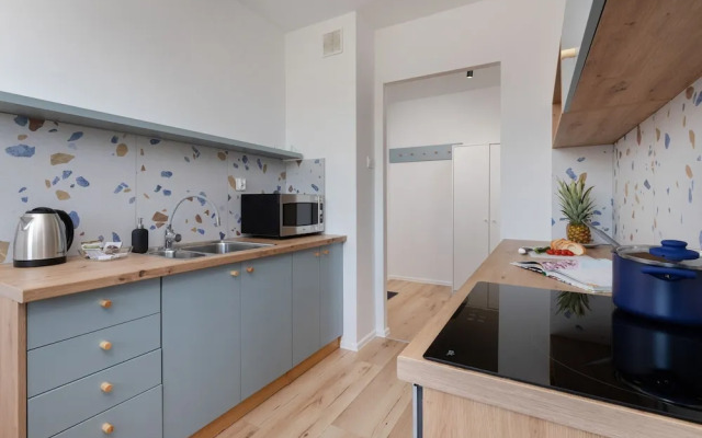 Retro Style Apartment by Renters