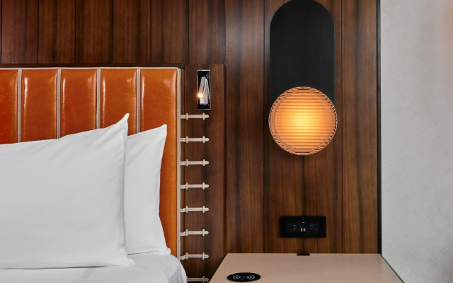 The Godfrey Detroit, Curio Collection By Hilton
