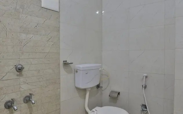 OYO 40663 Knk Hotel