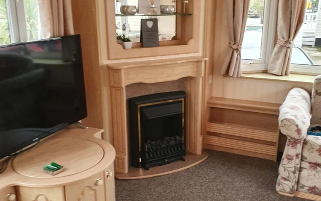 MB Caravans Towyn
