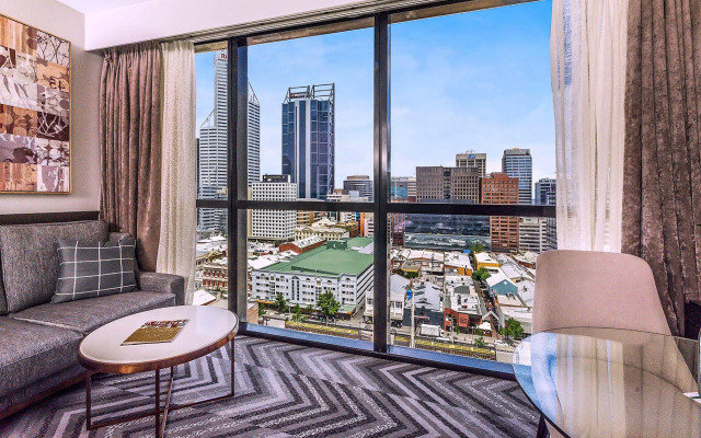 Rydges Perth Kings Square