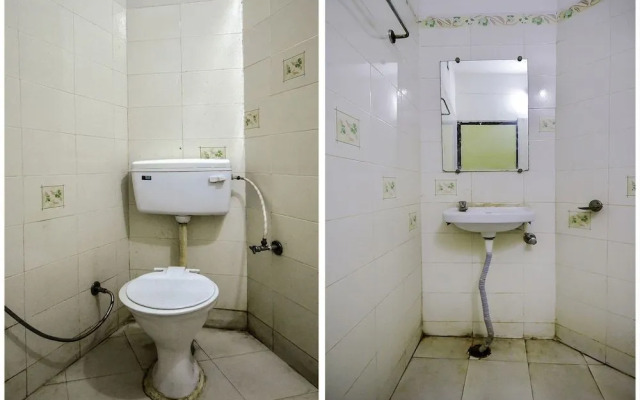 OYO 15933 Hotel V Square