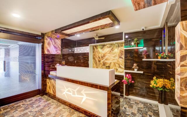 OYO Flagship 75668 Hotel Tejasri Residency