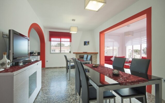 Villa - 9 Bedrooms with Pool and WiFi - 104985