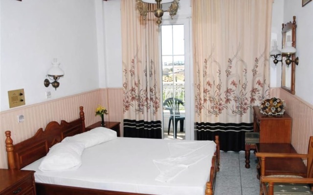 Ilios Hotel
