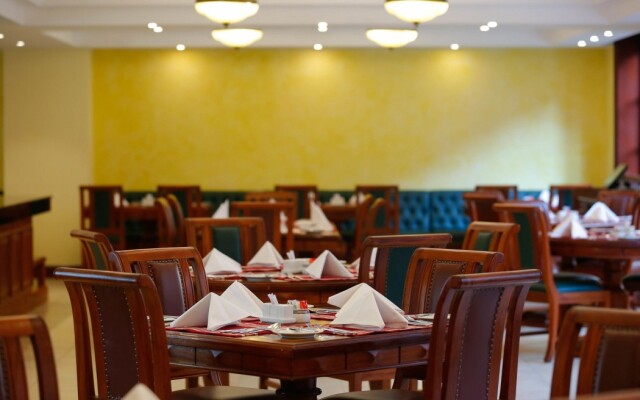 Sarova Woodlands Hotel