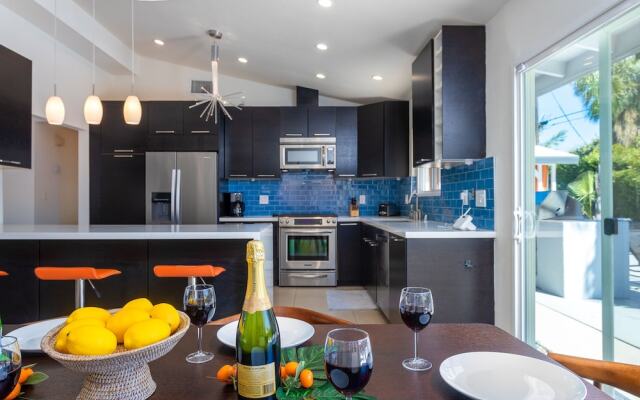 Celebrity Hideaway at Movie Colony East