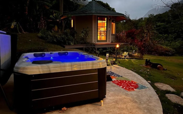 Iao Valley Inn