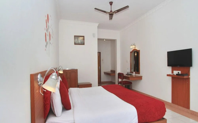 OYO Premium Light House Hill