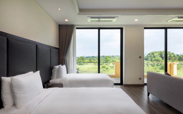 Wyndham Sky Lake Resort and Villas – Guest Rooms – Hanoi