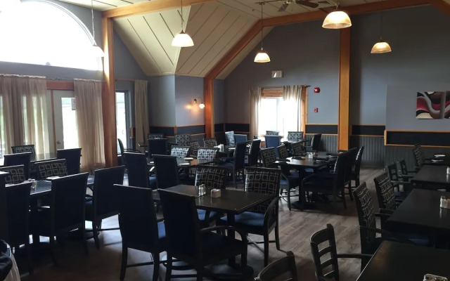 Riverside Resort & Conference Centre