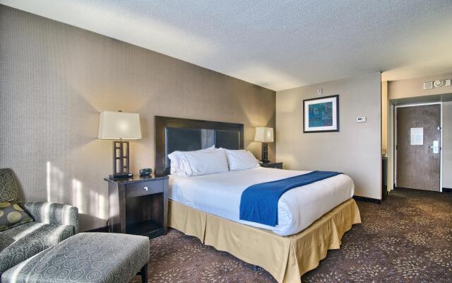 Holiday Inn Express Detroit-Birmingham by IHG