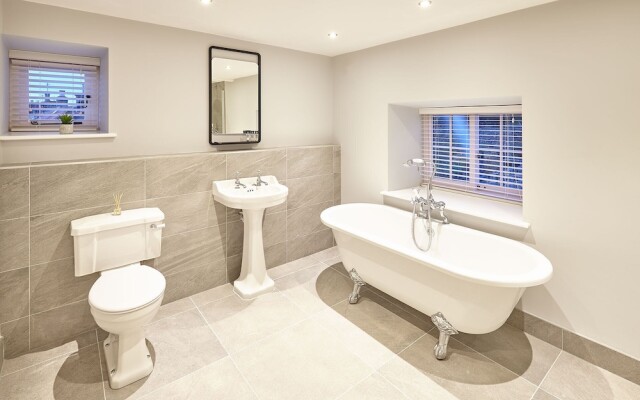 Host Stay Graham House