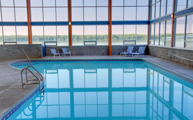 Crowne Plaza Niagara Falls NY Riverside by IHG