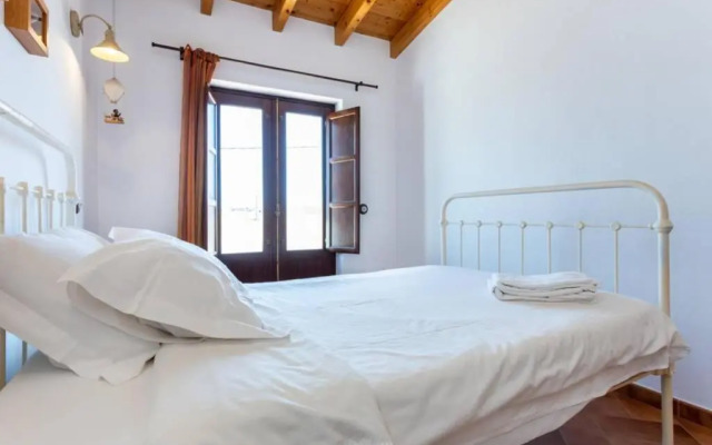 Sagres Chimneys House