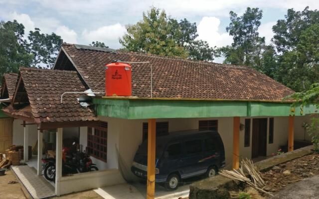 Wahyu Homestay