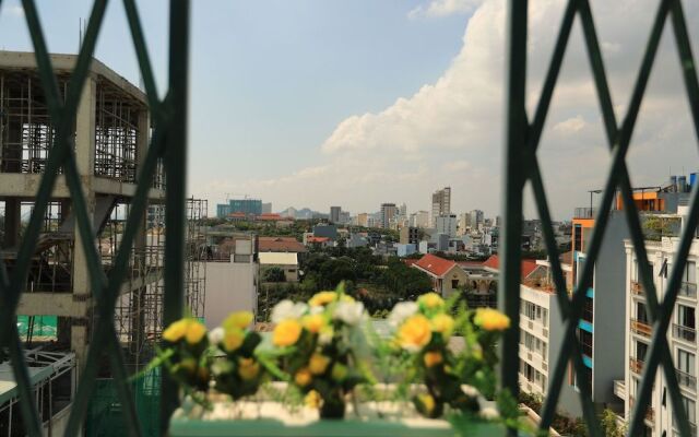 Tourane Beachside Apartment