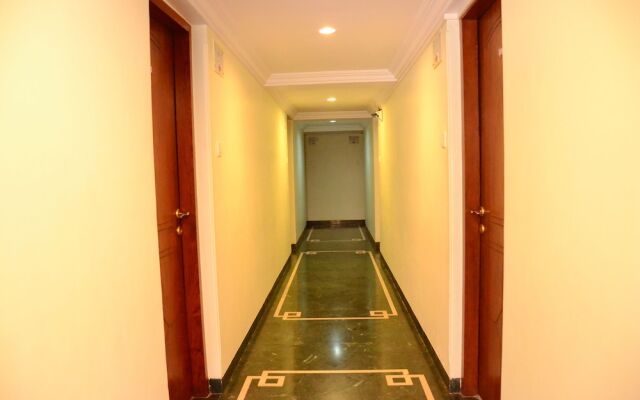 OYO 7293 Basilica Holiday Home