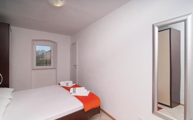 Stunning Apartment in Bol With 1 Bedrooms and Wifi