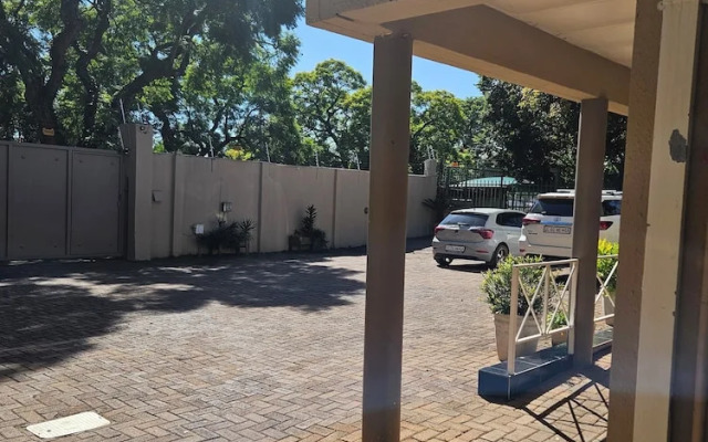 Birchway's Backpackers