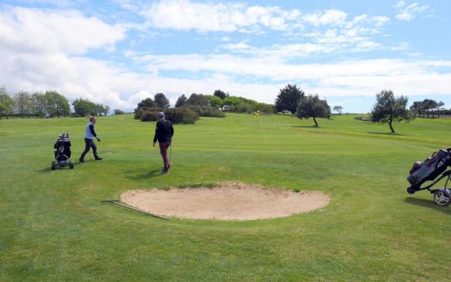 Holiday Home in Plouarzel Near Sandy Cove