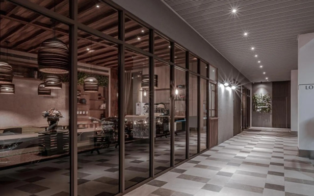 Somer Chew Hotel
