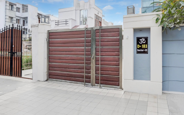 Super Townhouse Sector 51 Noida Near Metro Station