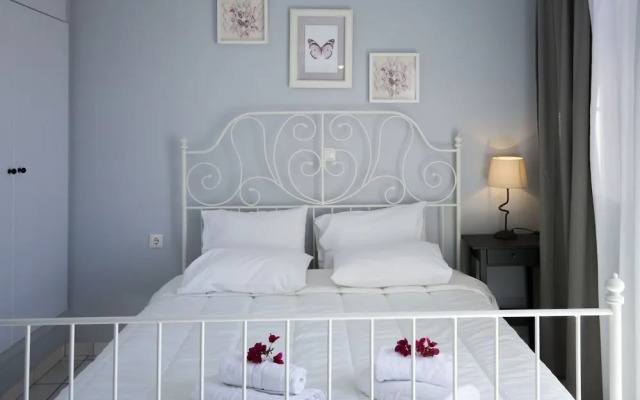 Arodou Studio and Apartment