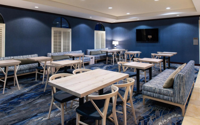 Fairfield Inn & Suites Santa Cruz - Capitola