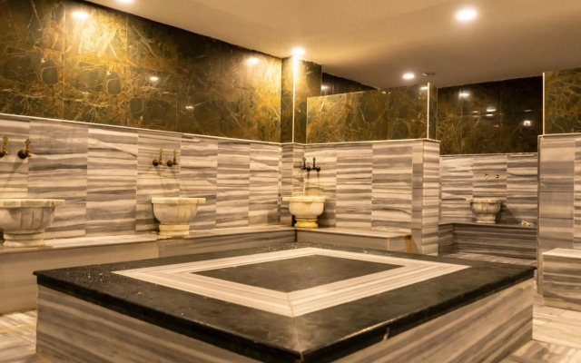 MOX Hotel
