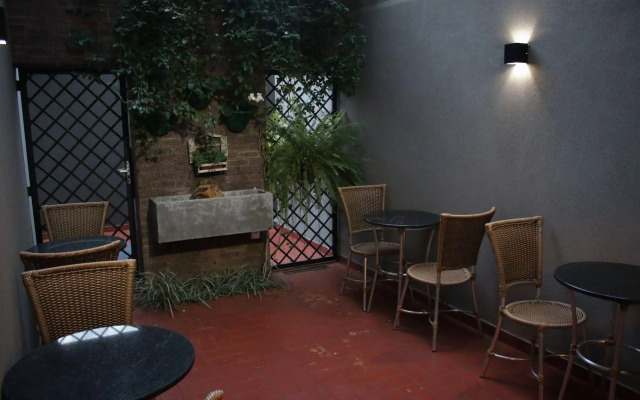 Ideali Hotel