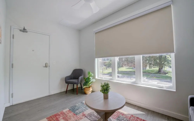 FRONTDESK Tremont Oaks Micro Apts Cleveland