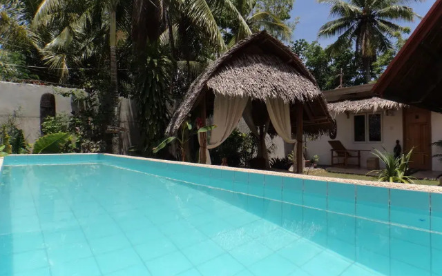 Alumbung Cottages