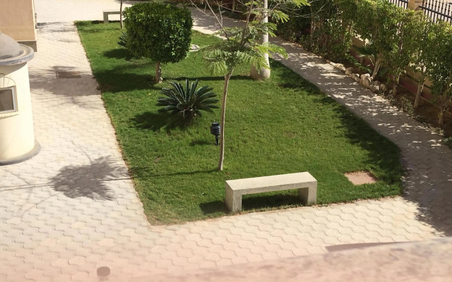 E-Just Hotel Borg El Arab