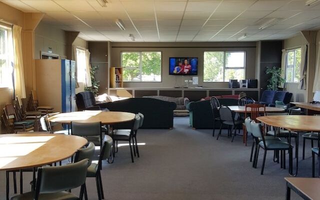 High Country Motel and Backpackers