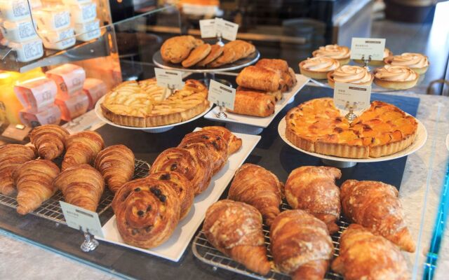 Hotel Resonance Taipei, Tapestry Collection by Hilton