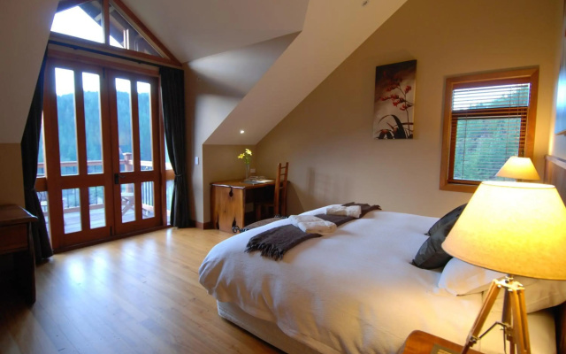 Stonefly Lodge