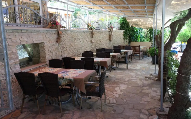 Apartments and rooms by the sea Hvar - 8785
