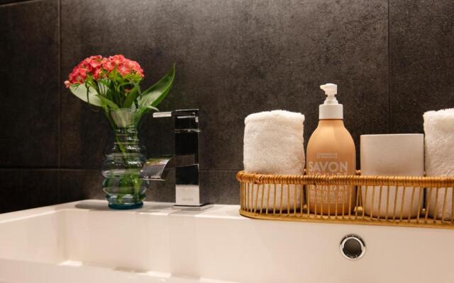 Loft 188 Luxury Apartment Hotel