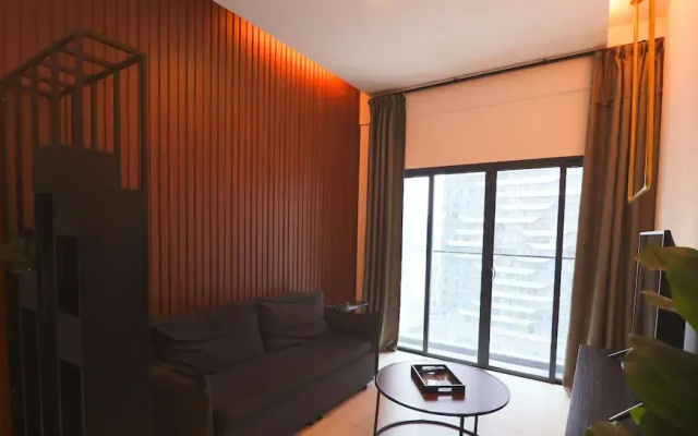 Reizz Residence