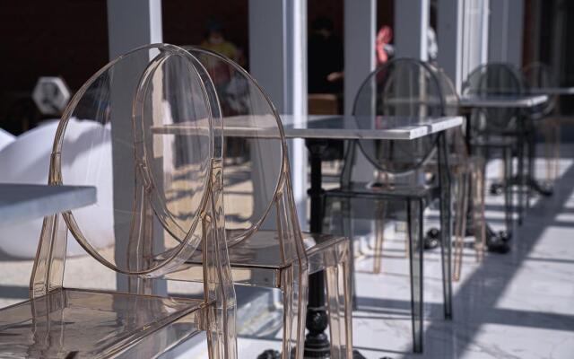 De Homme Hotel