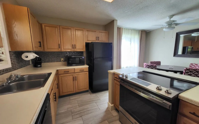 Private Condos, View will Vary, with Corporate Rental Car Savings Code Included