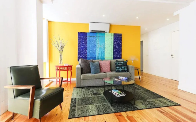 JOIVY Spacious & elegant 1-bed flat, moments from Avenida station