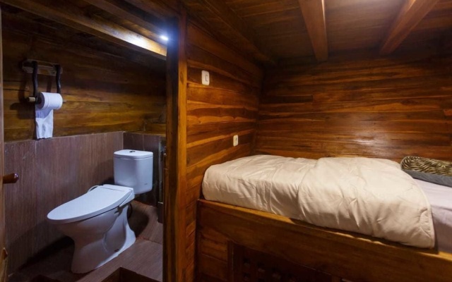 Helena Liveaboard – Guest Rooms – Labuan Bajo
