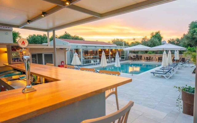 Makris Yialos Apartments