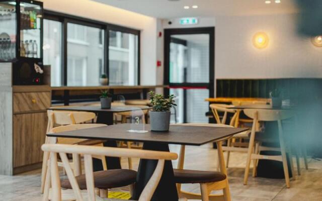 Roseum Boutique Hotel