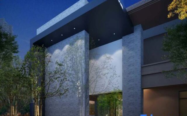 Xun Hotel